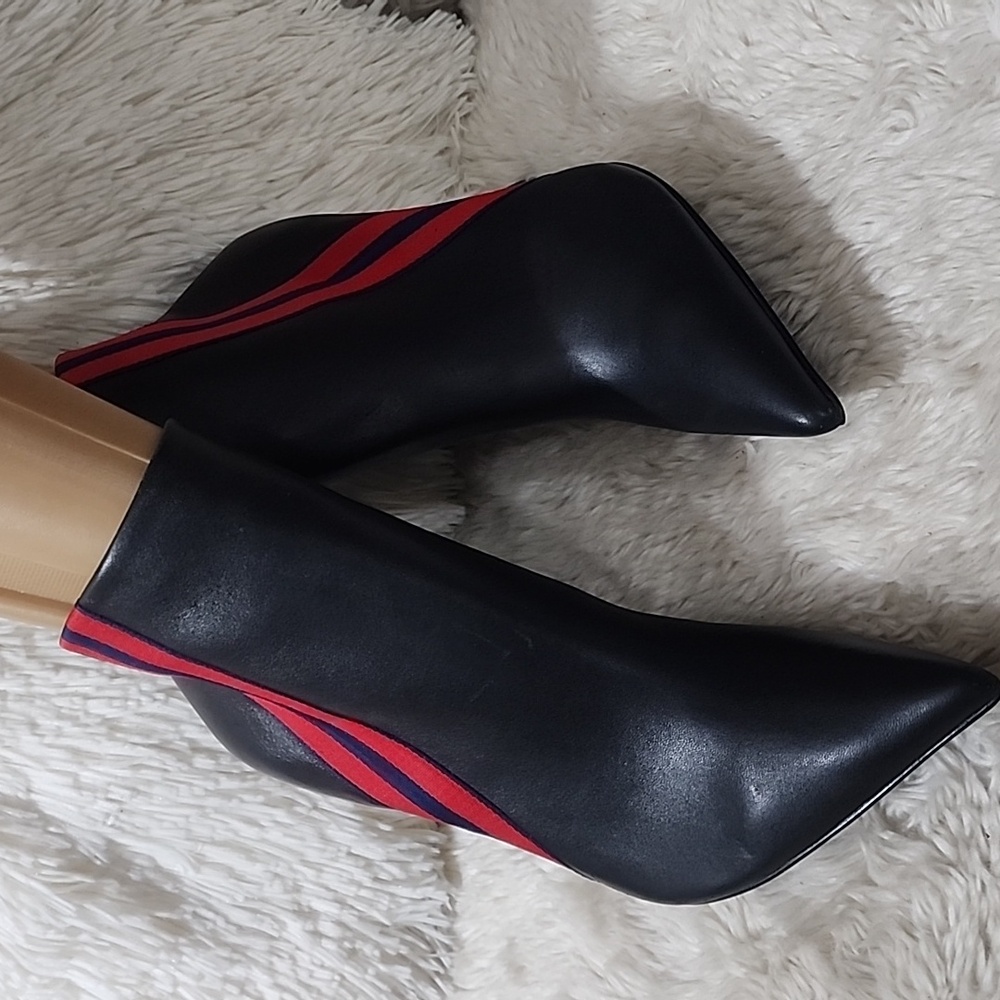 Steve Madden Knock Black Ankle Boots with Red Accent